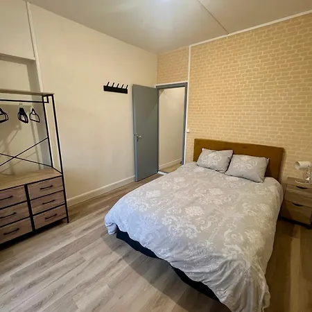 Duplex Spacieux-2chambres-ideal Vehicule Electrique Apartment